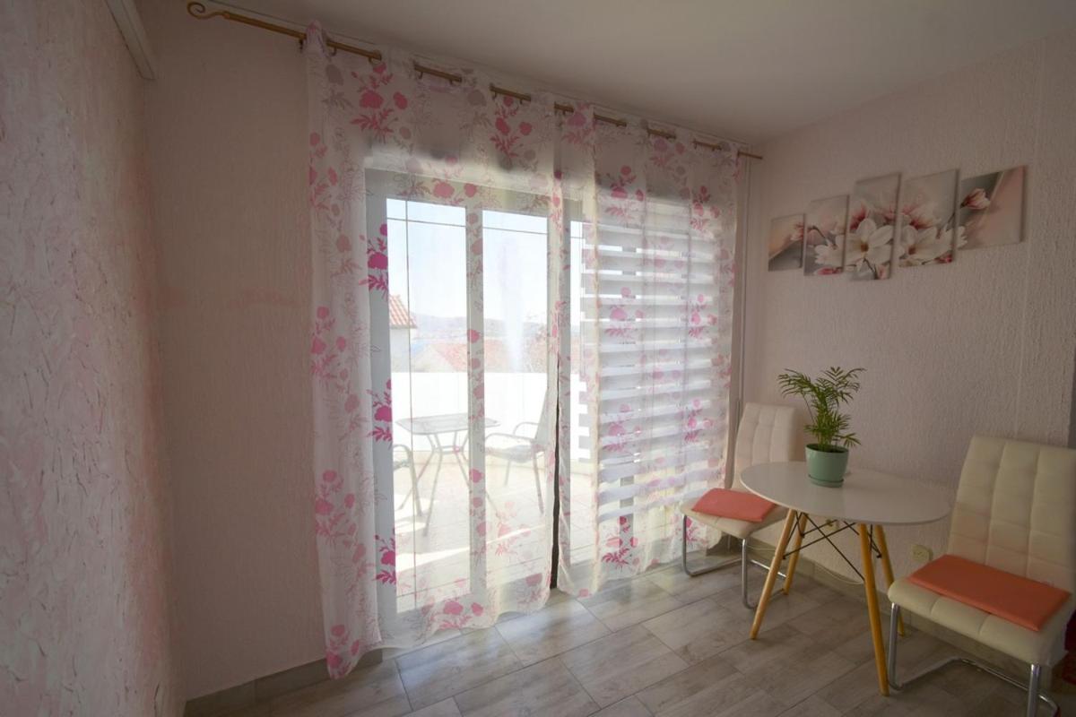 Denjak Apartments Kornić Esterno foto