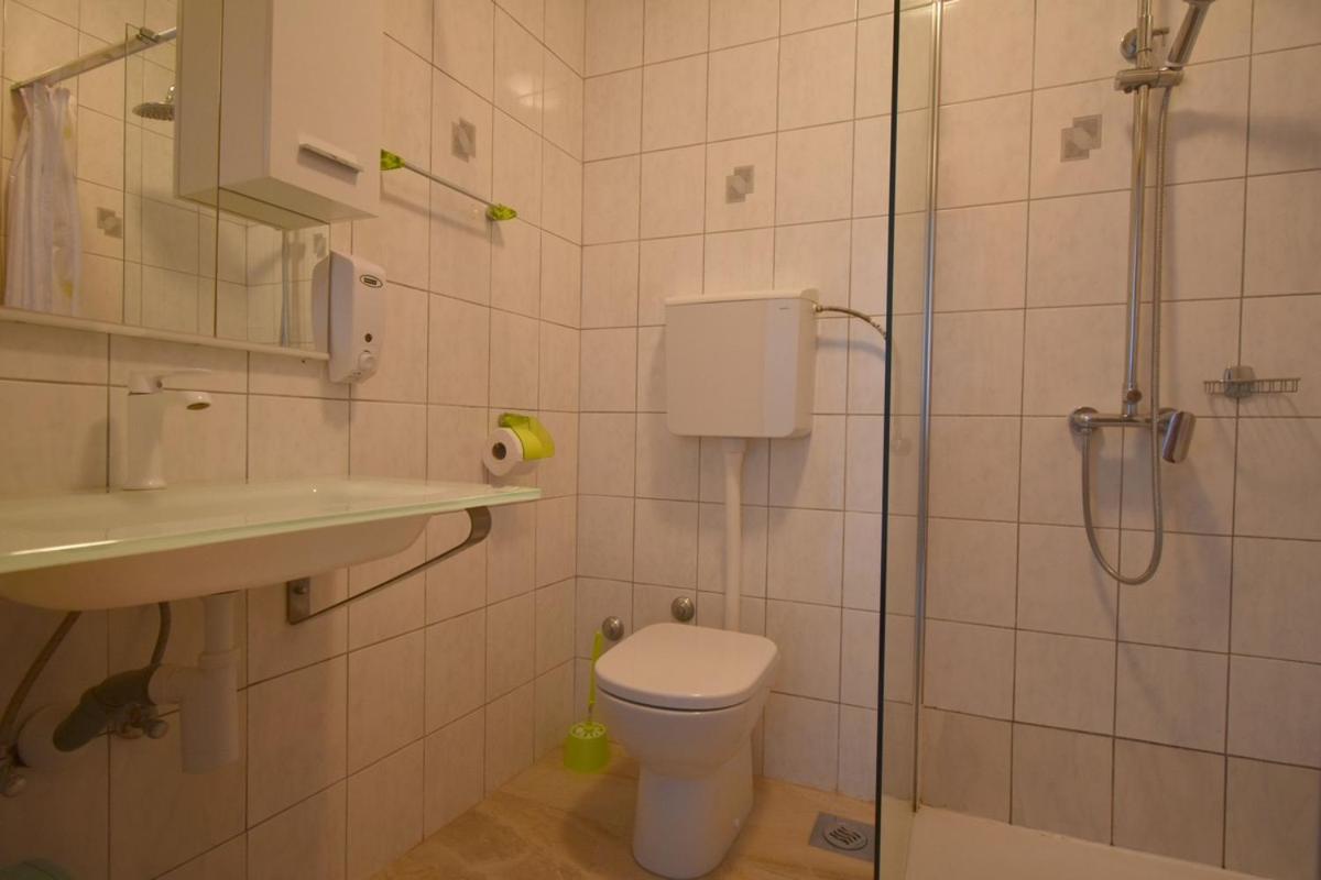 Denjak Apartments Kornić Esterno foto