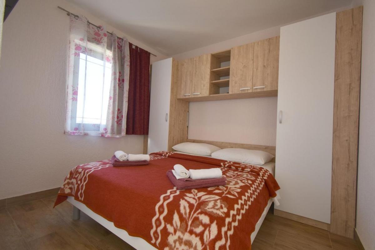 Denjak Apartments Kornić Esterno foto