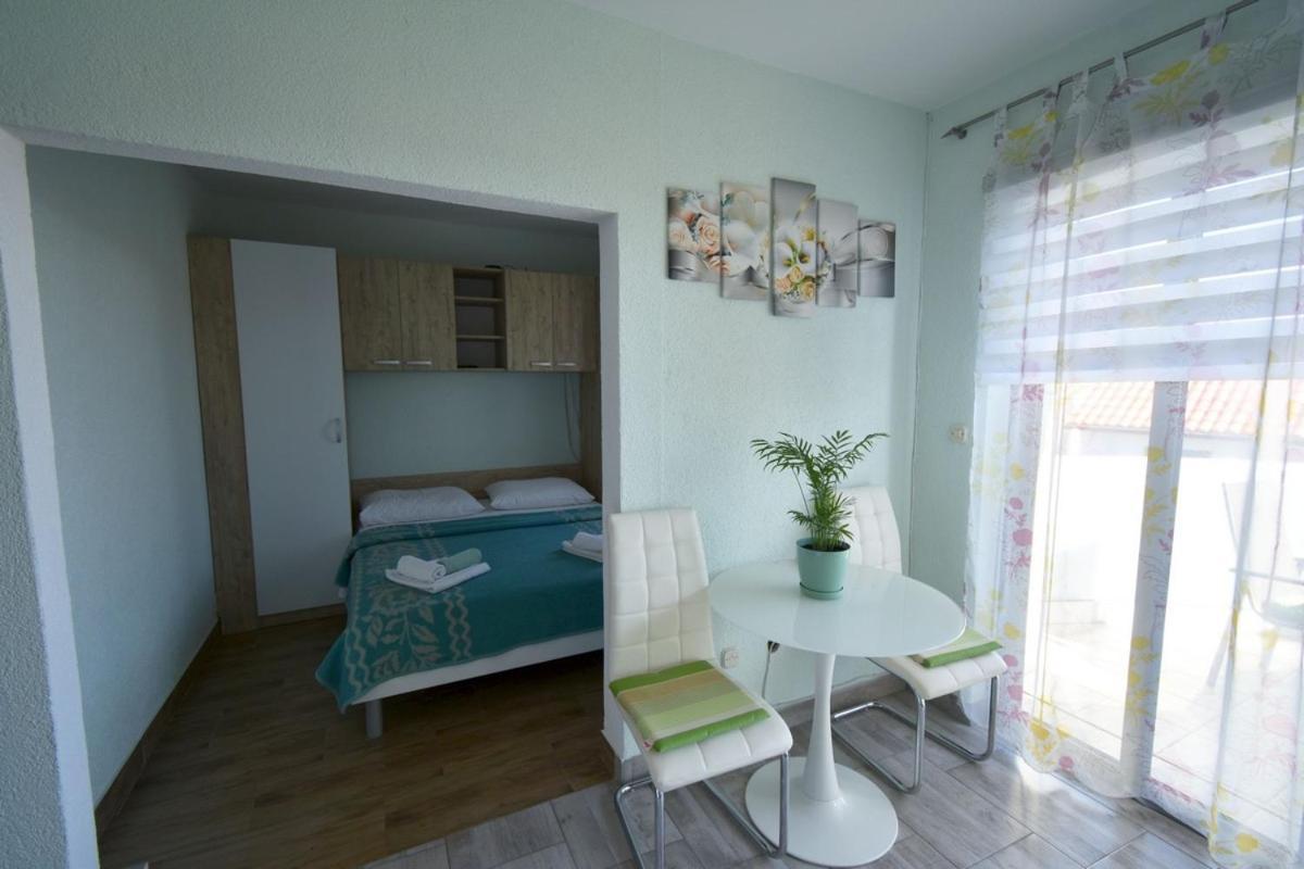 Denjak Apartments Kornić Esterno foto