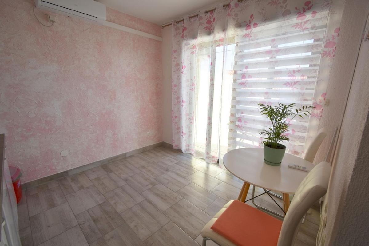 Denjak Apartments Kornić Esterno foto