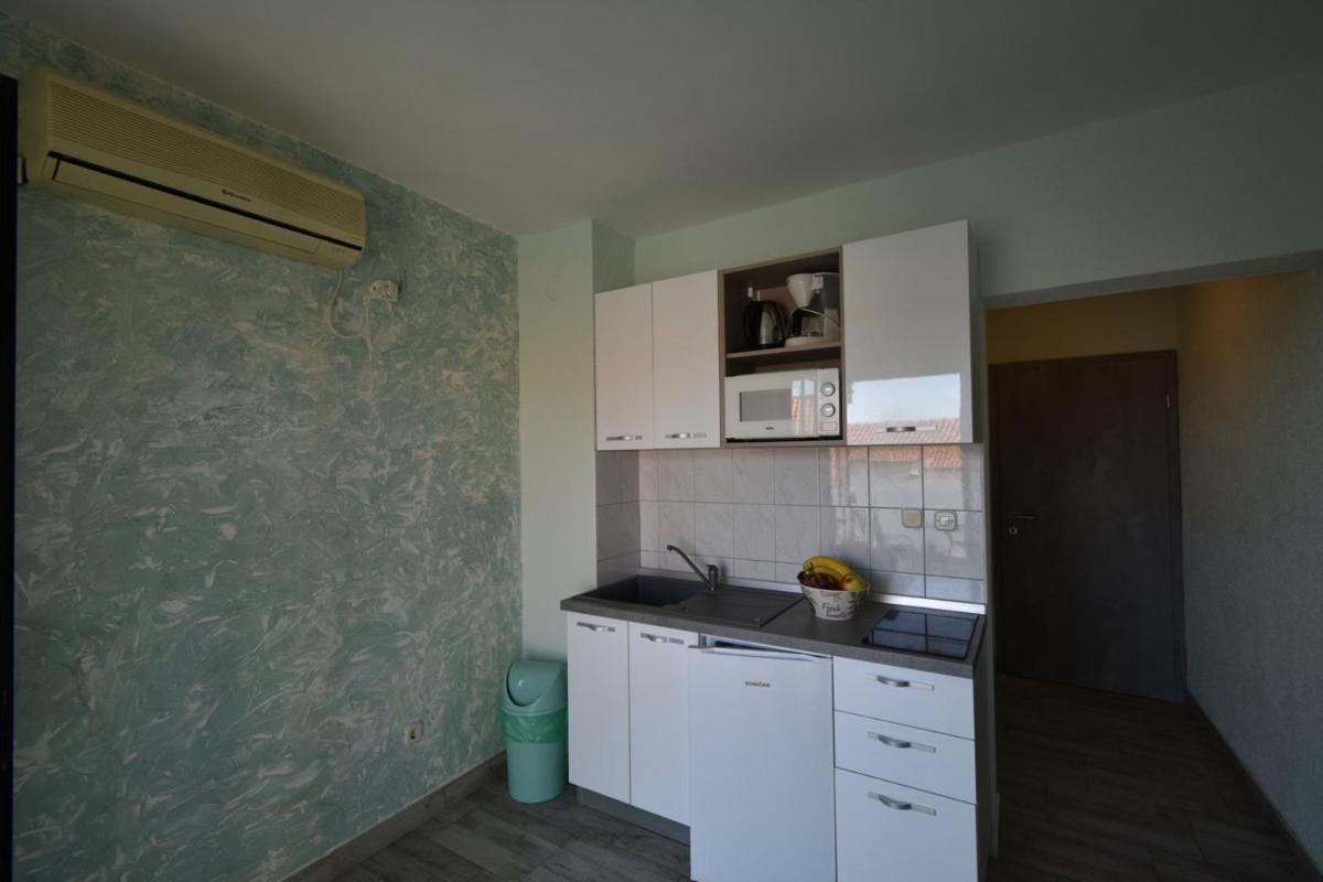Denjak Apartments Kornić Esterno foto
